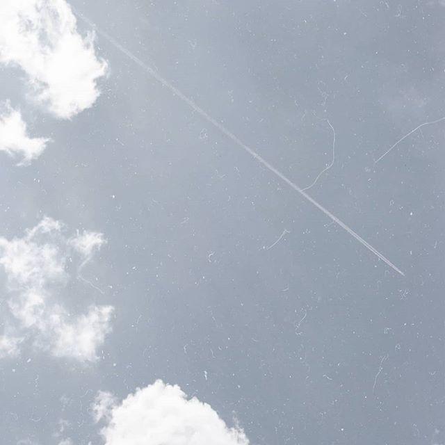 Happy Saturday 🌤️#cloudwatching......#slowliving #keepitsimple #mindful #mindfulness ...